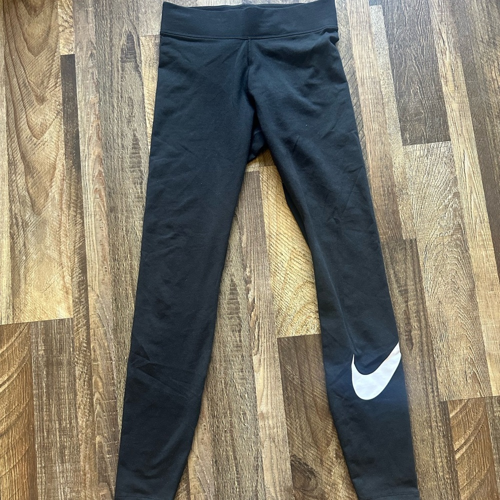 Nike Black and White Leggings with Iconic Swoosh